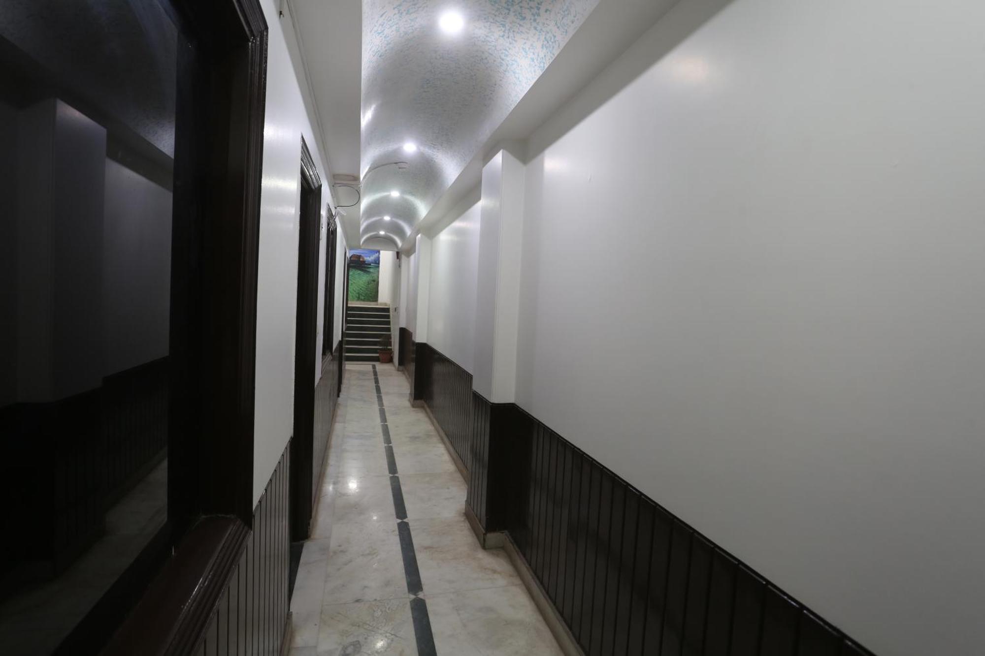 Hotel Delhi Aerocity Inn Nuova Delhi Esterno foto