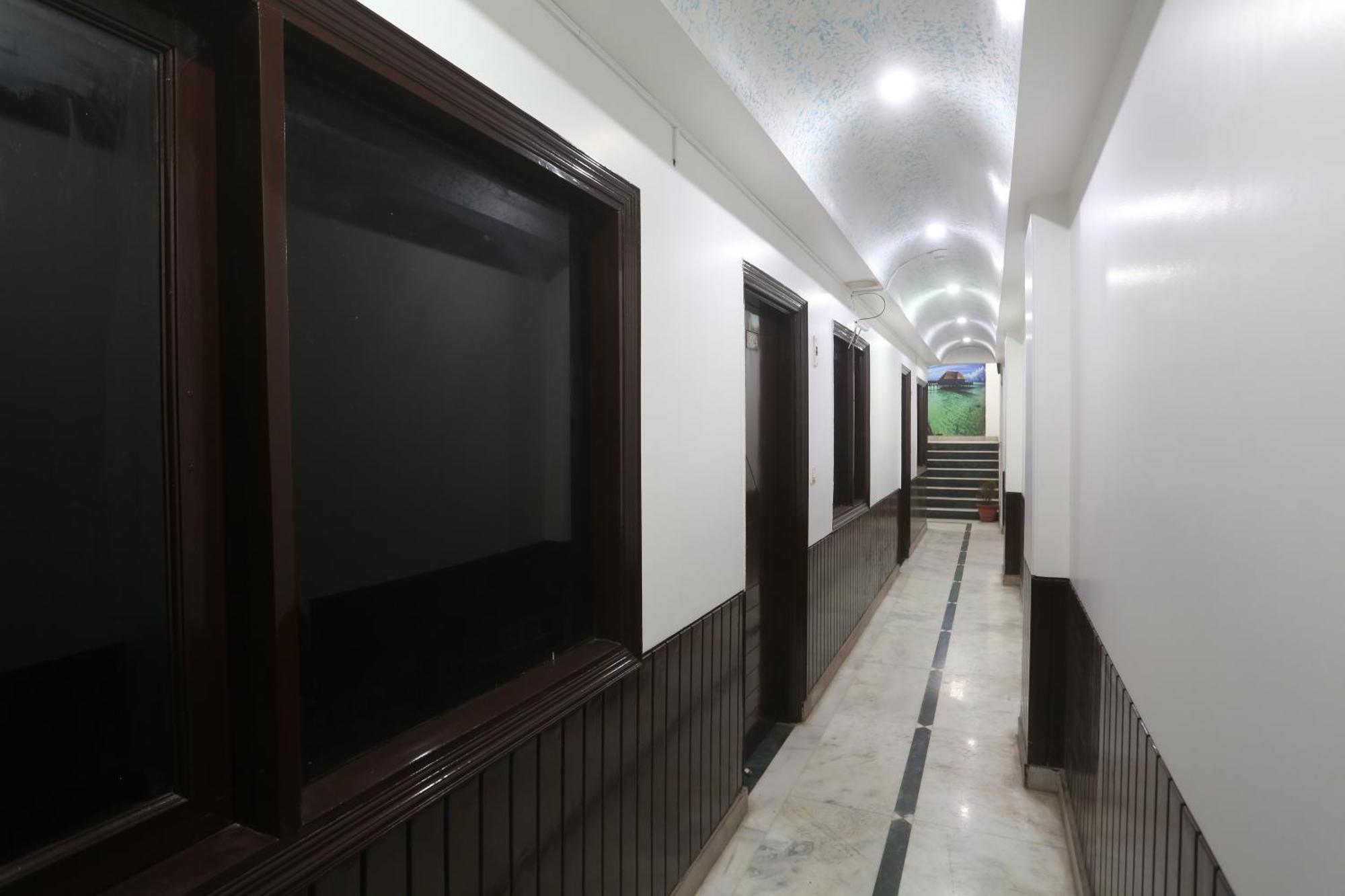 Hotel Delhi Aerocity Inn Nuova Delhi Esterno foto