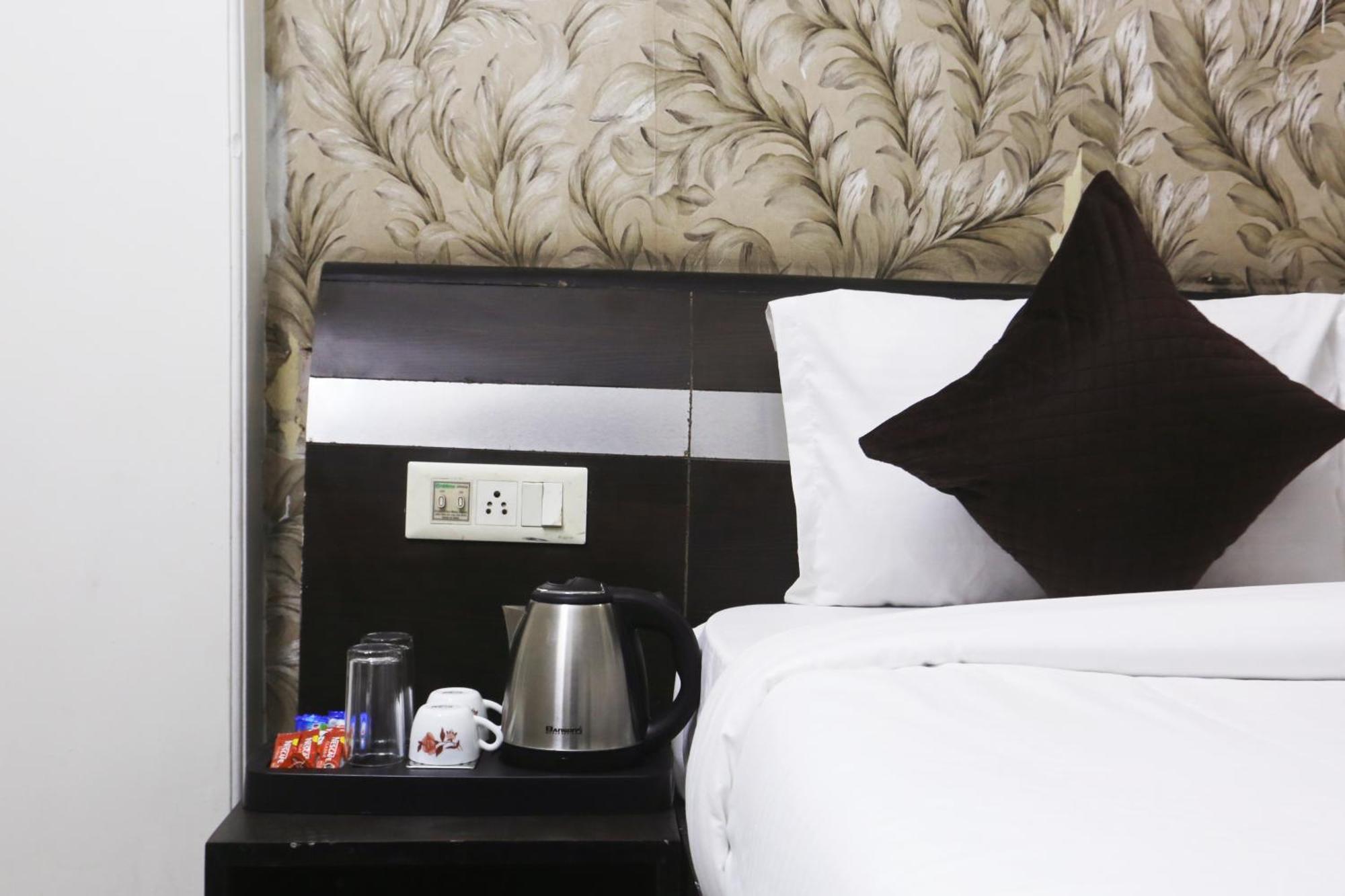 Hotel Delhi Aerocity Inn Nuova Delhi Esterno foto