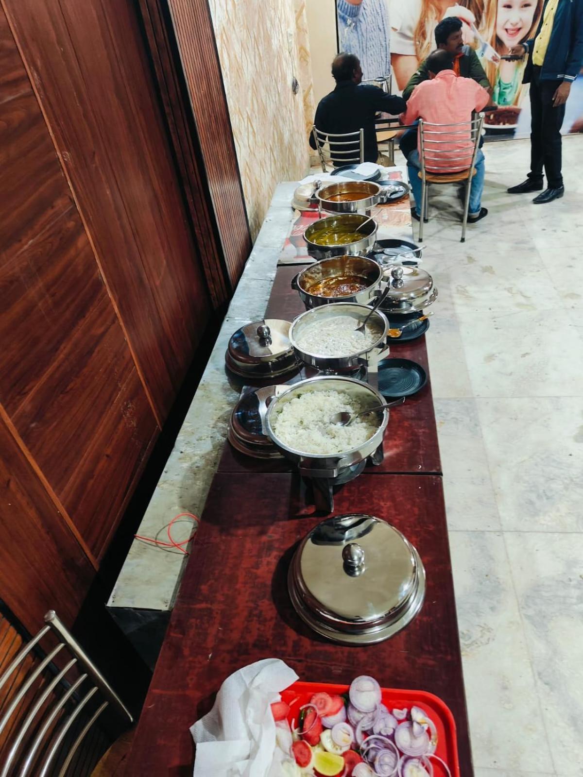 Hotel Delhi Aerocity Inn Nuova Delhi Esterno foto